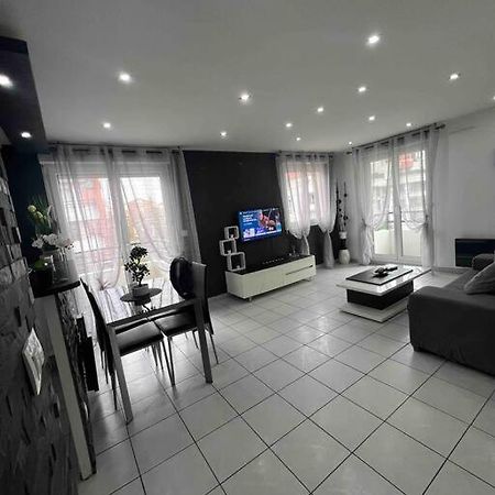 Tres Bel Appartement Entre Paris Et Disneyland ローニュ エクステリア 写真