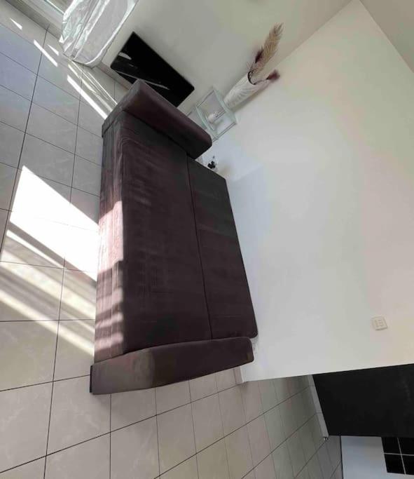 Tres Bel Appartement Entre Paris Et Disneyland ローニュ エクステリア 写真